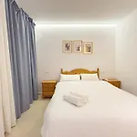 Habitaciones En Alojamiento Con Patio